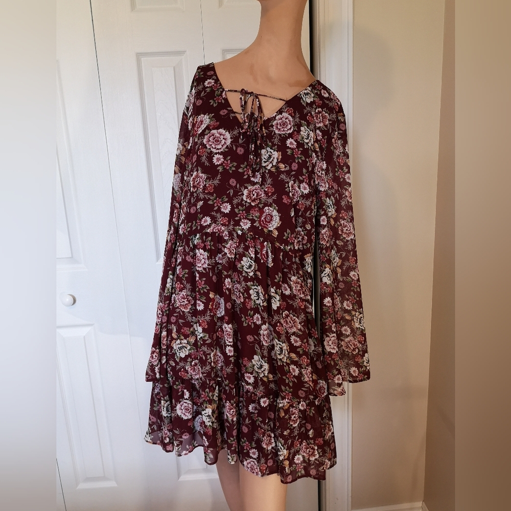 Entro Burgundy Floral Long Bell Sleeve Dress Size L